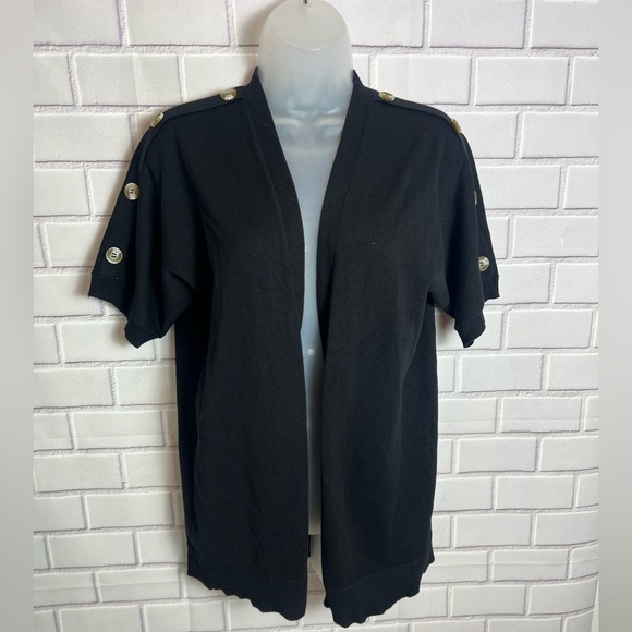 CABLE & GAUGE Chic Black Short Sleeve Cardigan with Button Accents/size M - Picture 3 of 11